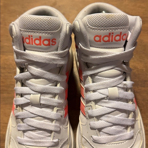 Adidas Women’s Hoops 3.0 Mid Cut Classic White Pink Gum Basketball Shoes Sz 7.5 - Picture 4 of 12